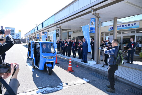 ついに登場！「魚津まちなかレンタルEV『トゥクる』」　南国タイでポピュラーなトゥクトゥクに気軽に乗車　新たなアクティビティで市内観光の充実度200％